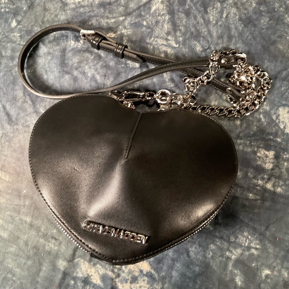Steve Madden black shoulder strap heart shape purse with studs. - Picture 4 of 8